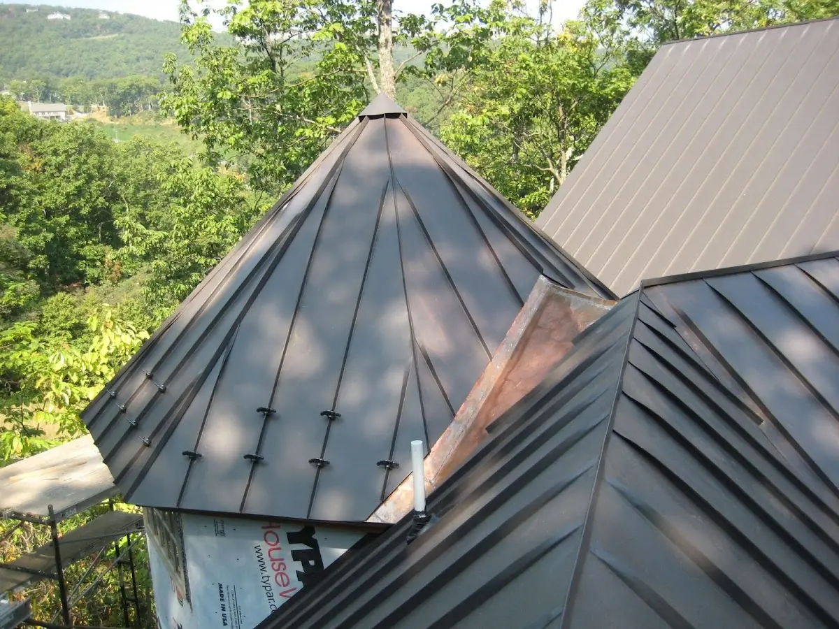 Professional Roof Tarp Installation by Craftsman Roofing in Yorkshire Park
